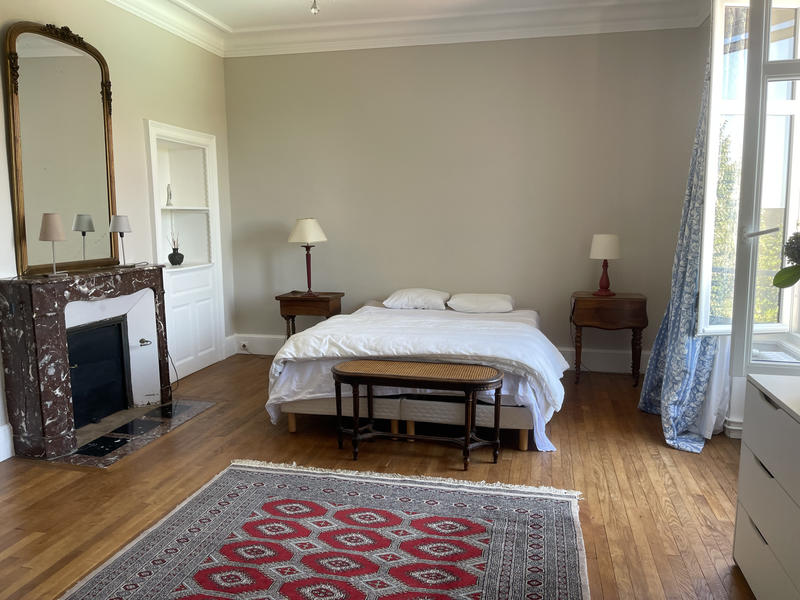 Maison - 350 m² - 14 pièces