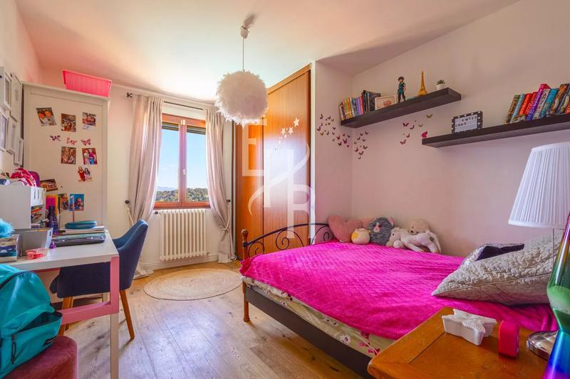 Villa - 173 m² - 7 pièces