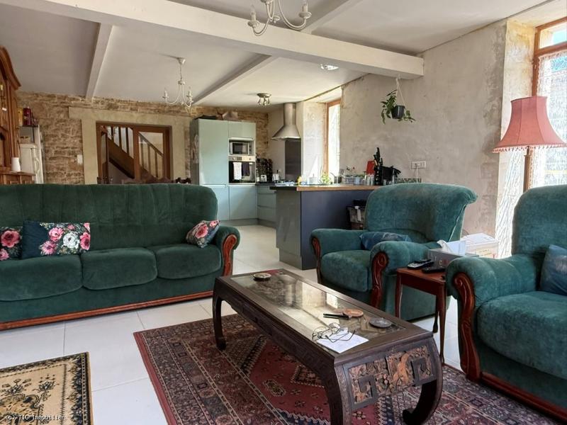 Maison - 168 m² - 6 pièces