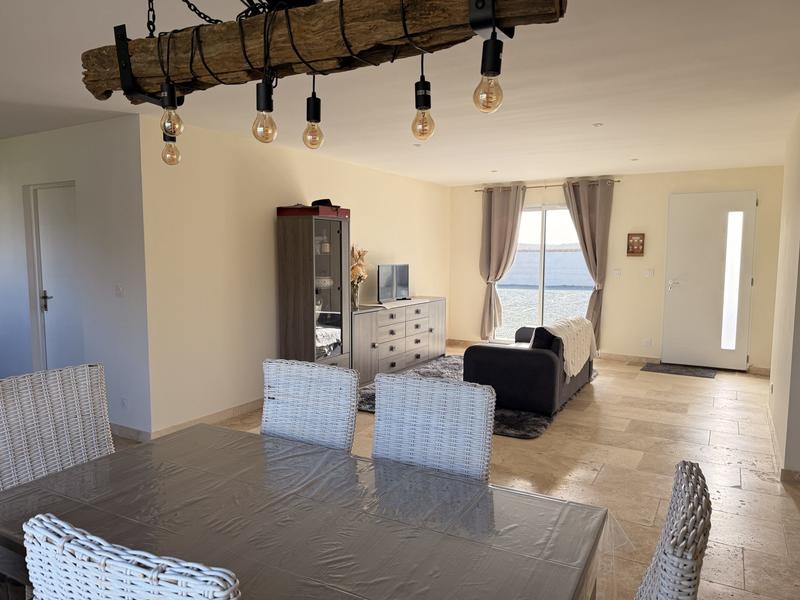 Maison - 92 m² - 4 pièces