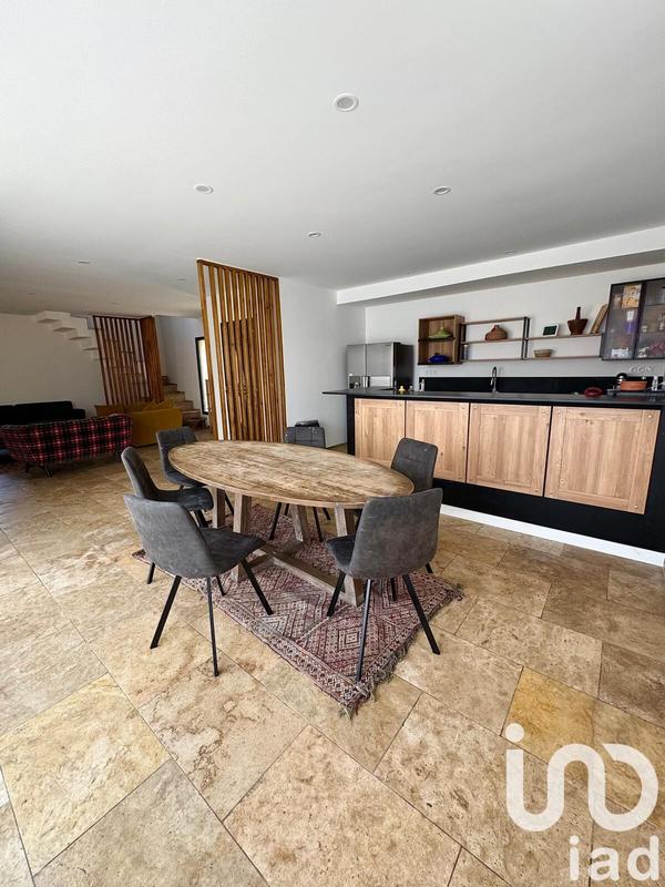 Maison - 155 m² - 5 pièces