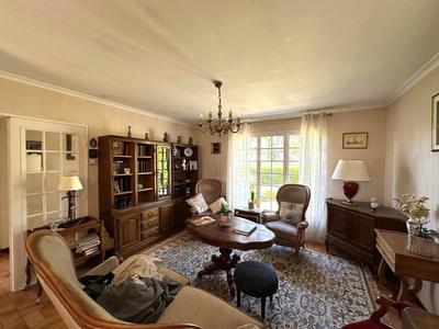 Maison - 90 m² - 6 pièces