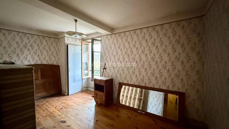 Maison - 210 m² - 5 pièces