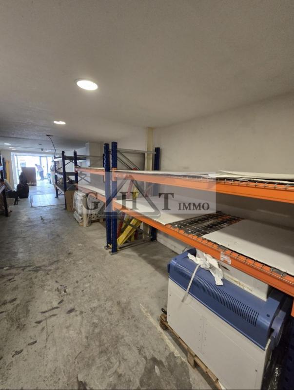 Local commercial - 275 m²