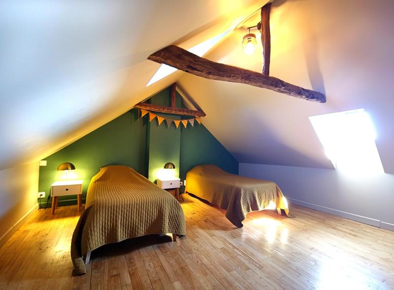 Maison - 285 m² - 10 pièces