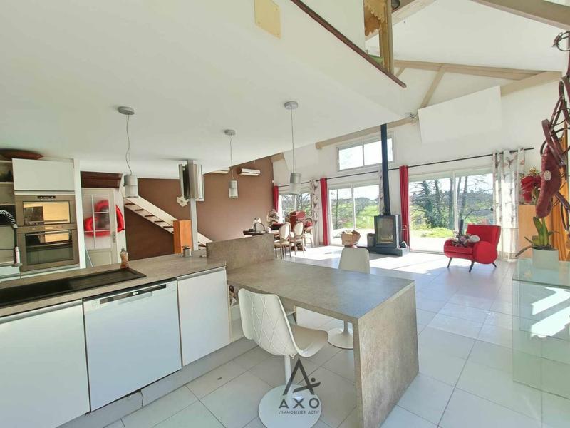 Maison - 150 m² - 5 pièces