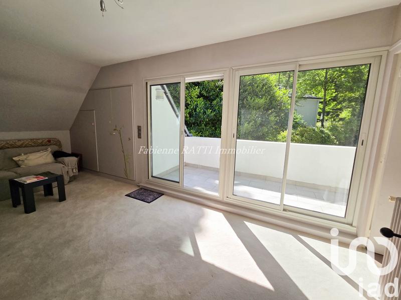 Maison - 410 m² - 9 pièces