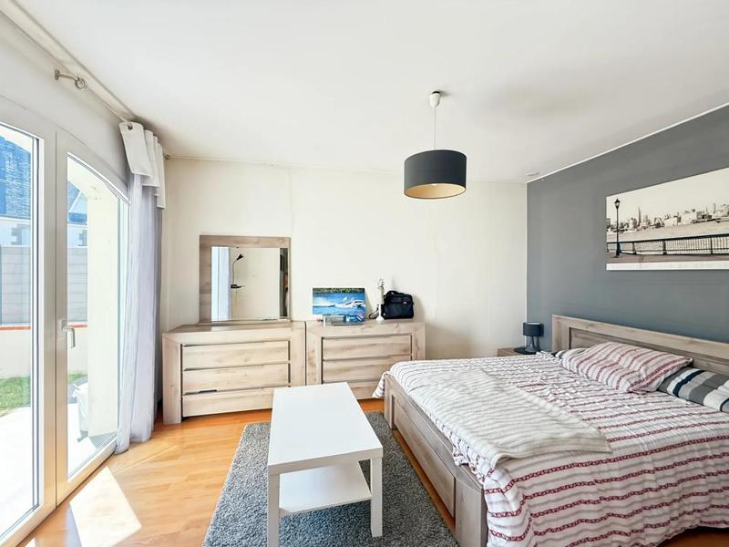 Maison - 140 m² - 8 pièces