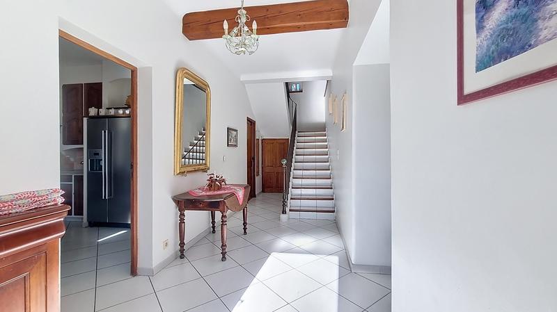 Mas - 206 m² - 7 pièces