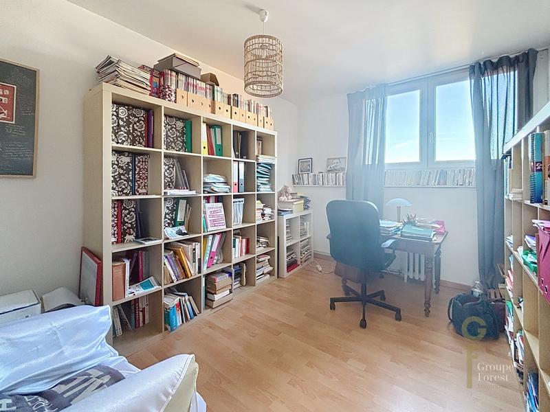 Maison - 210 m² - 6 pièces