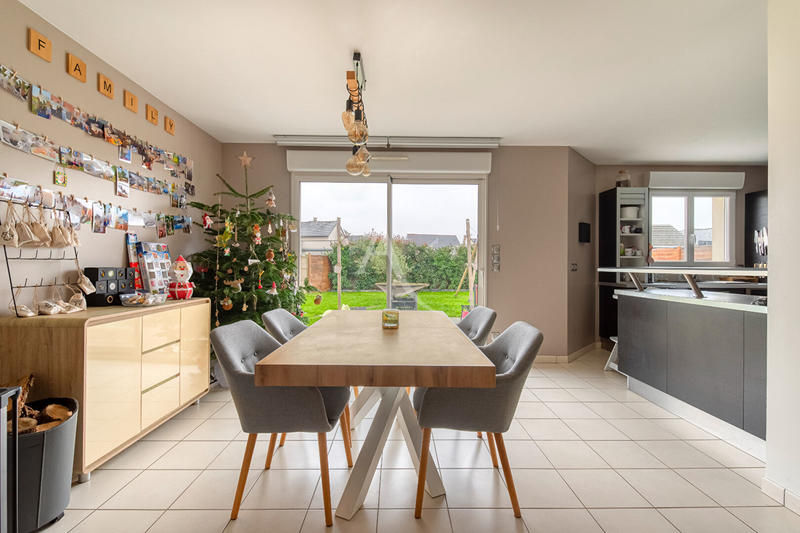 Maison - 106 m² - 5 pièces