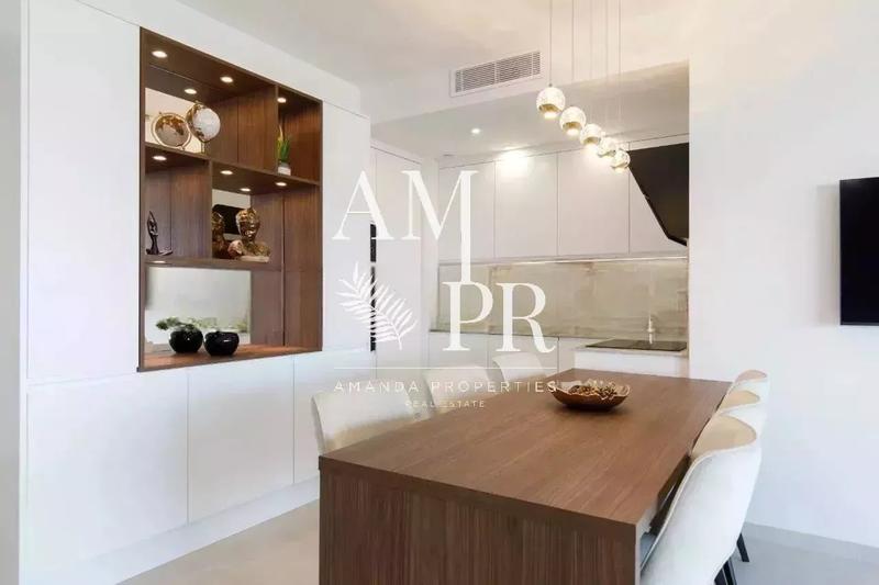 Appartement - 88 m² - 4 pièces