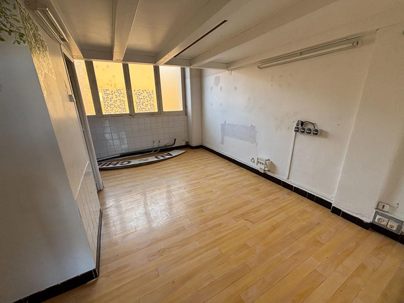 Local commercial - 25 m² - 2 pièces