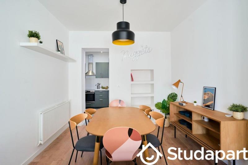 Chambre - 12 m² - 1 pièce