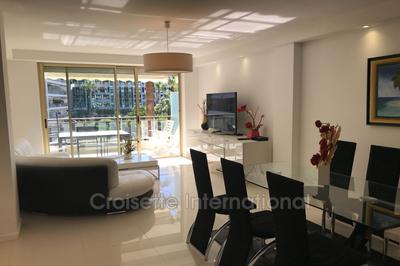 Appartement - 100 m² - 4 pièces