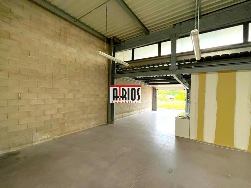 Local d'activité / Entrepôt - 290 m²
