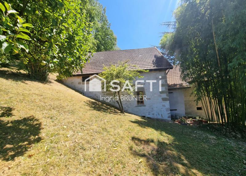 Maison - 257 m² - 9 pièces