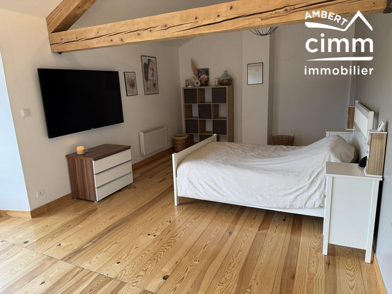 Maison - 177 m² - 9 pièces