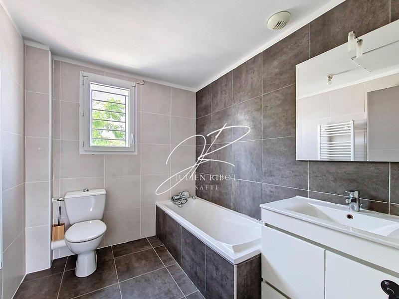 Maison - 73 m² - 4 pièces