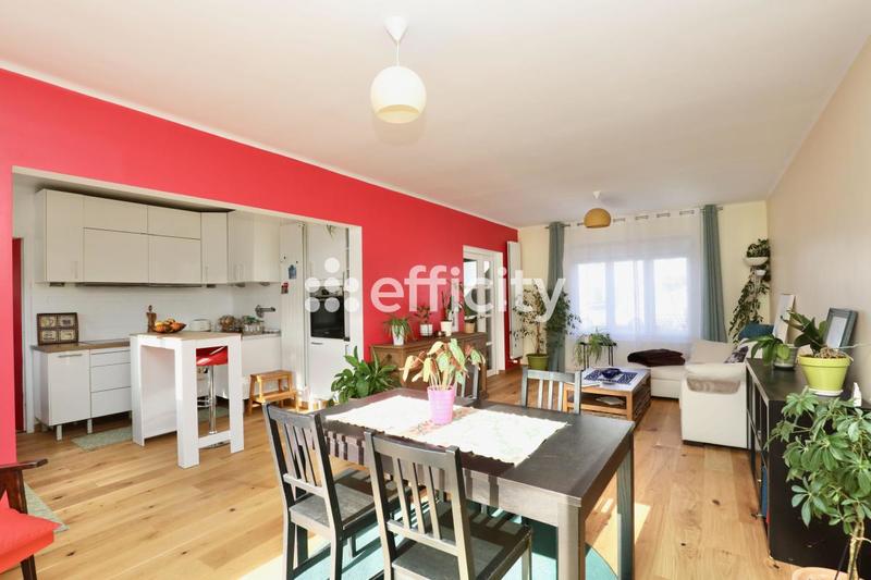 Maison - 105 m² - 5 pièces