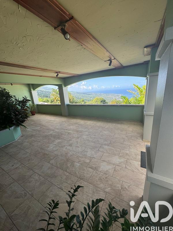 Maison - 246 m² - 6 pièces