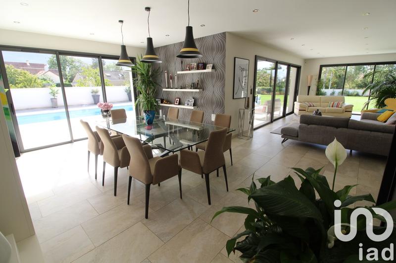 Maison - 186 m² - 7 pièces