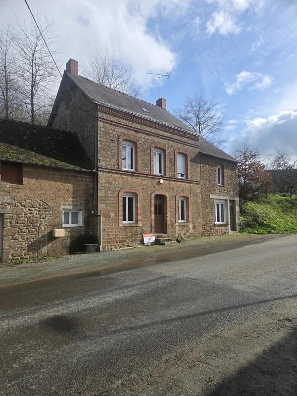 Maison - 140 m² - 6 pièces
