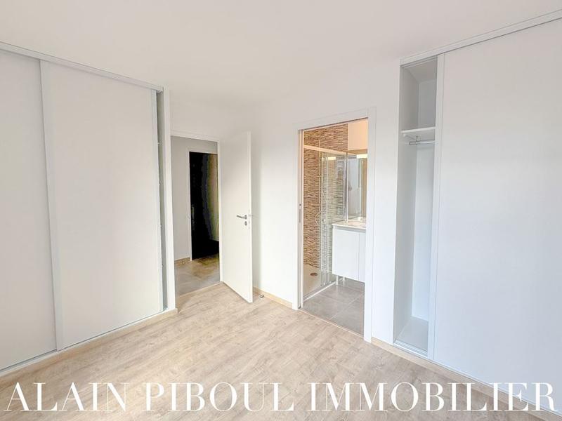 Appartement - 94 m² - 4 pièces