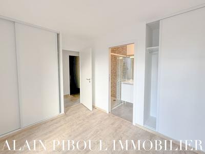 Appartement - 94 m² - 4 pièces