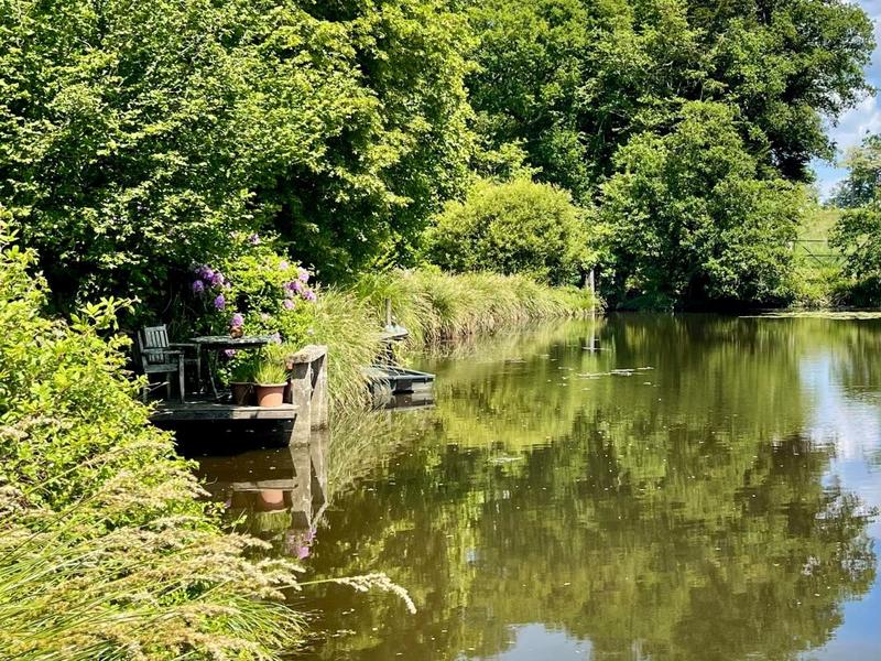 Propriété - 240 m² - 8 pièces