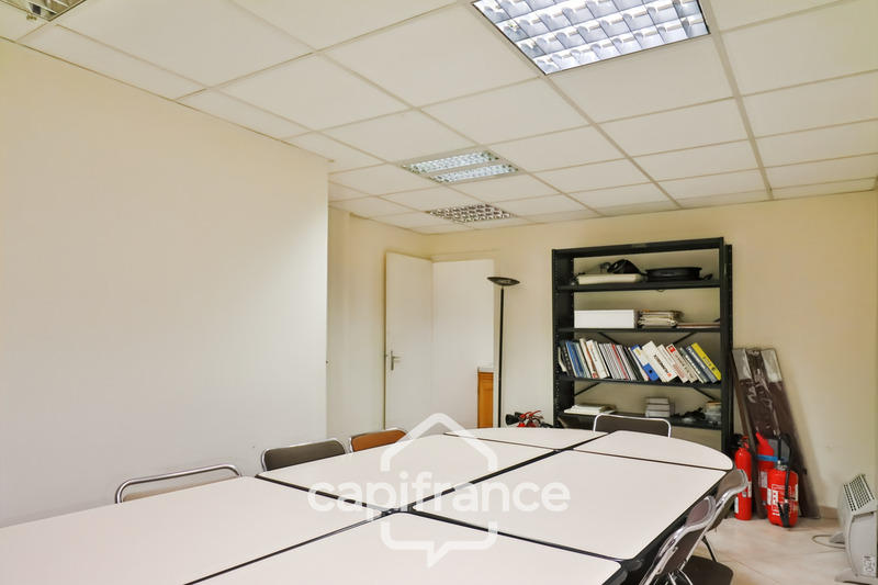 Bureau - 140 m² - 5 pièces