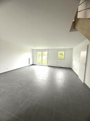 Maison - 94 m² - 4 pièces