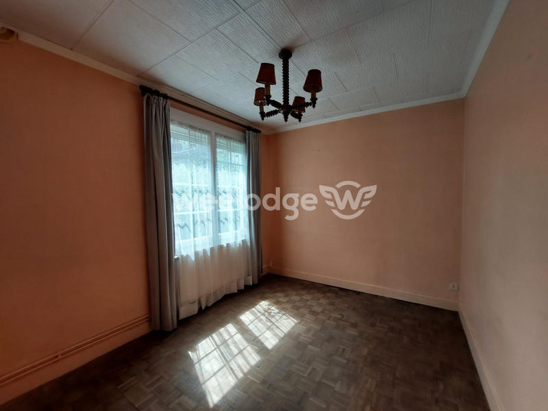 Maison - 120 m² - 7 pièces