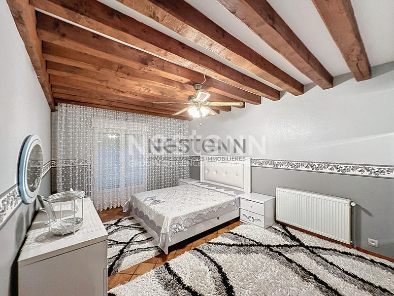 Maison - 214 m² - 7 pièces