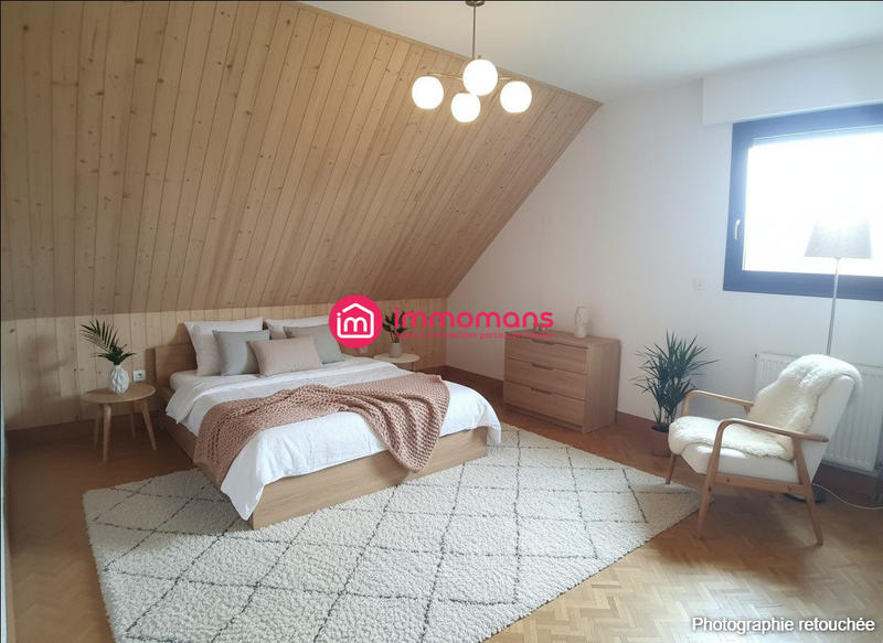 Maison - 180 m² - 8 pièces