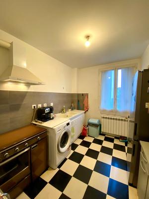 Appartement - 95 m² - 5 pièces