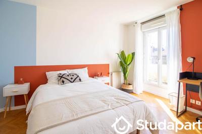 Chambre - 11 m² - 1 pièce