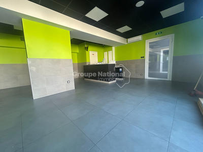 Local commercial - 100 m² - 2 pièces