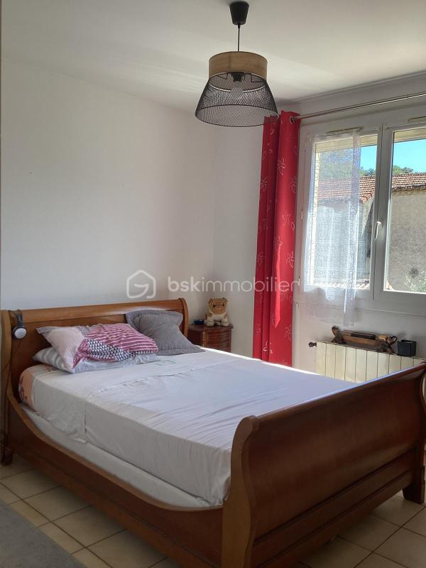 Maison traditionnelle - 105 m² - 5 pièces