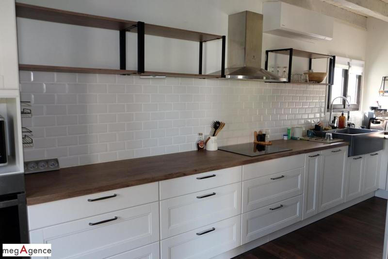 Maison traditionnelle - 168 m² - 8 pièces