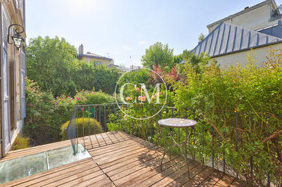 Appartement - 160 m² - 5 pièces