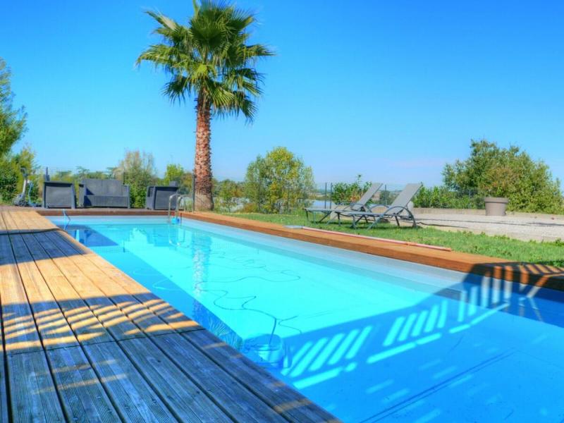 Maison - 200 m² - 4 pièces