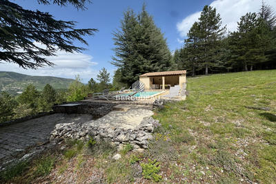 Maison - 183 m² - 5 pièces