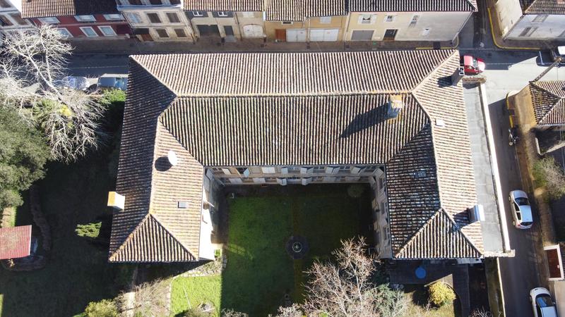 Immeuble - 600 m² - 16 pièces