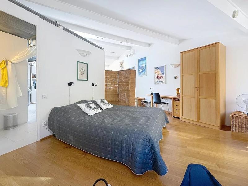 Loft - 64 m² - 2 pièces