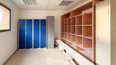 Local commercial - 230 m² - 7 pièces