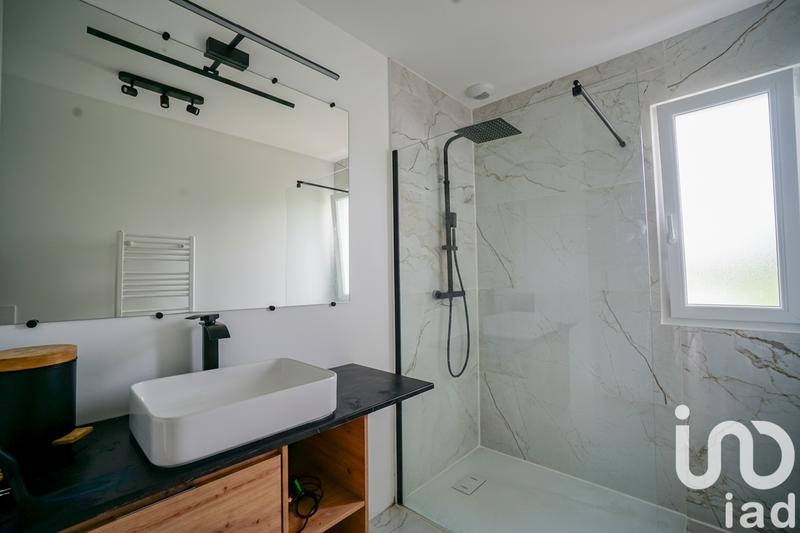 Maison - 121 m² - 5 pièces