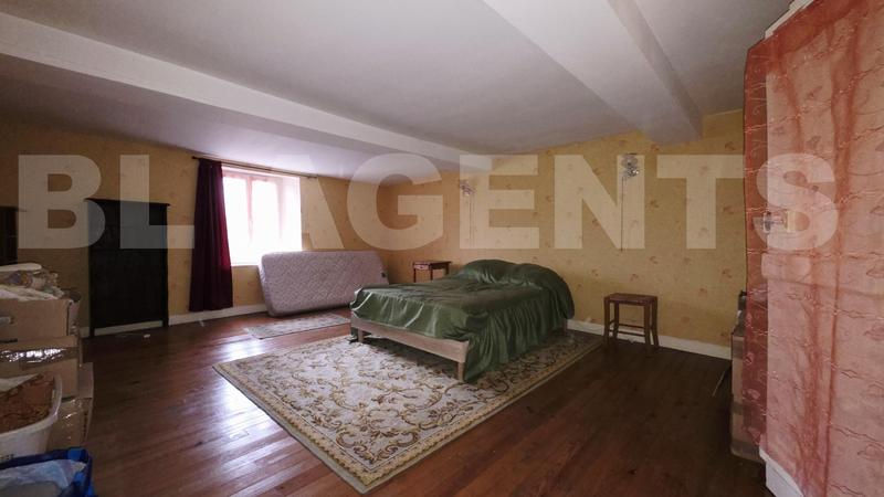 Maison - 183 m² - 6 pièces