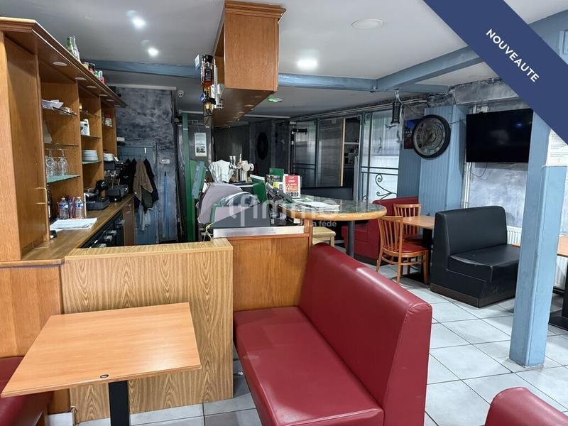 Maison - 300 m² - 9 pièces