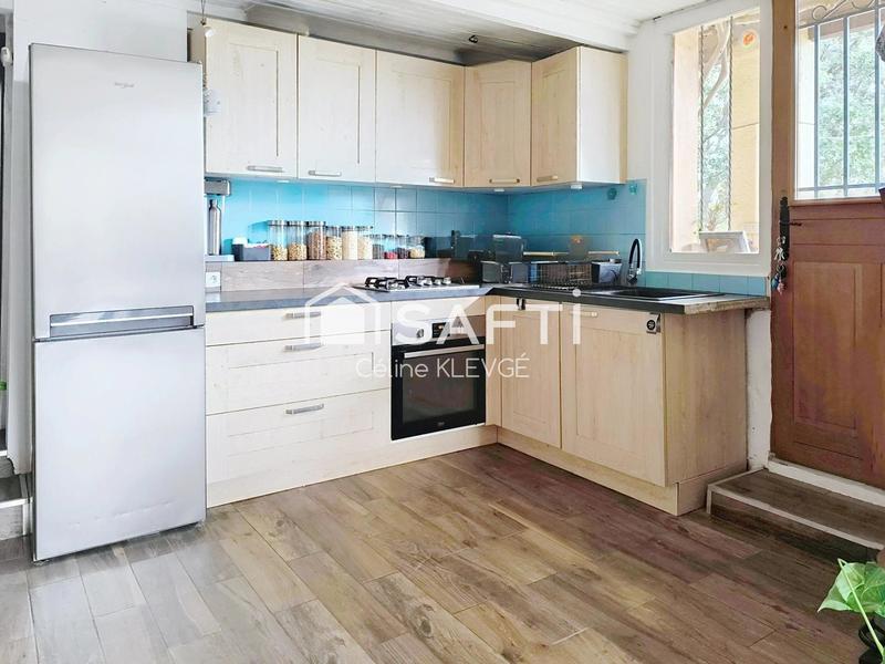 Maison - 90 m² - 5 pièces